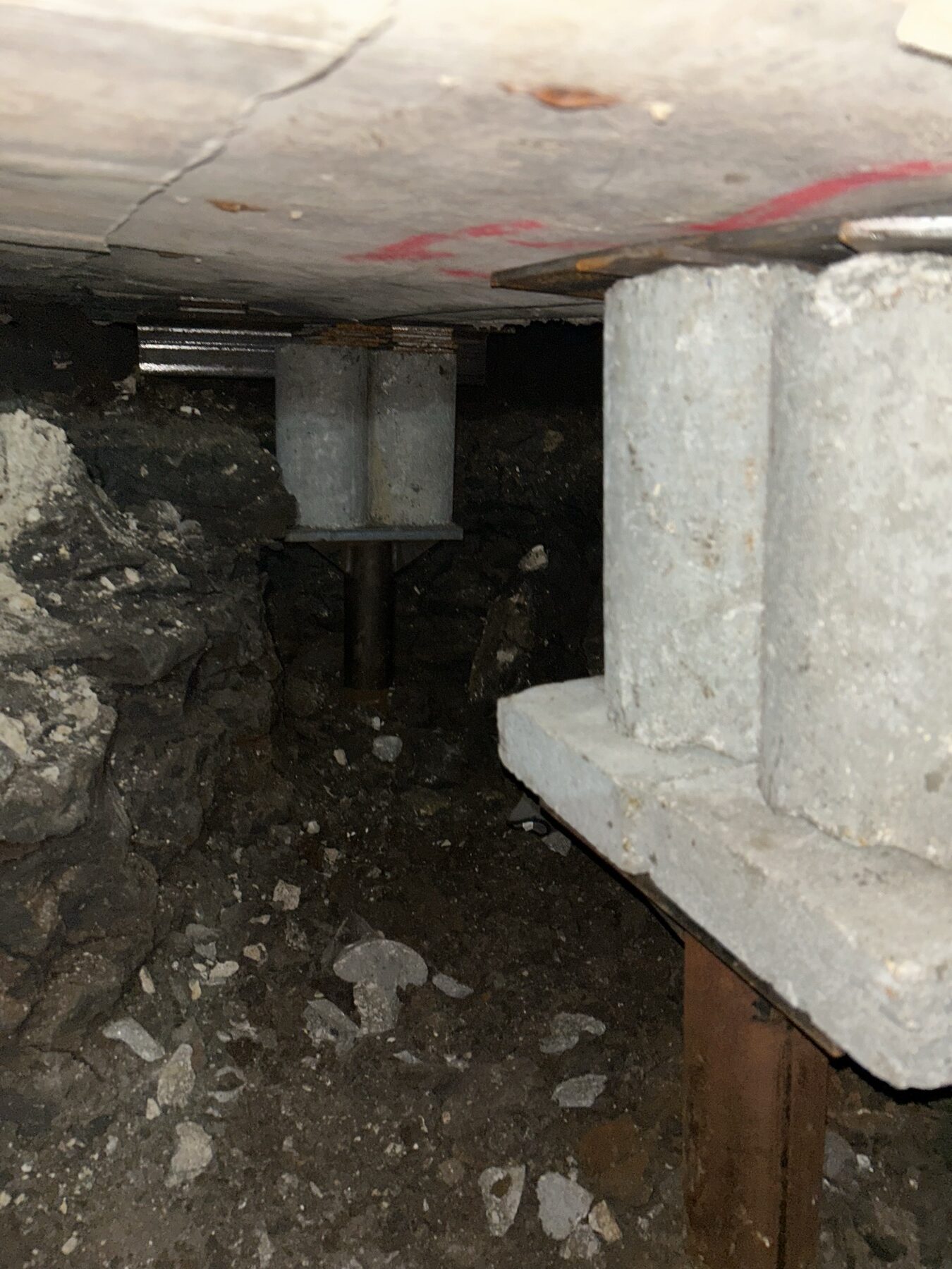 Double-wall steel pier with concrete cap cribbing